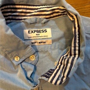 Express Soft Wash Button Up — Medium
